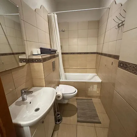 Quiet Centre Two Apartmet No 22